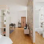 شقة Guesthost - La Casa Di Luca ميلان