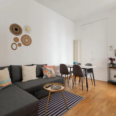 Apartment Guesthost - La Casa Di Luca Milan